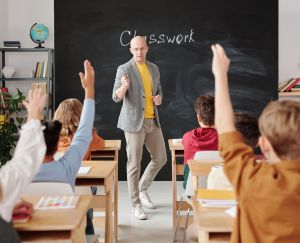 Devenir enseignant dans le privé en 2027 : quel concours pour votre parcours ?
