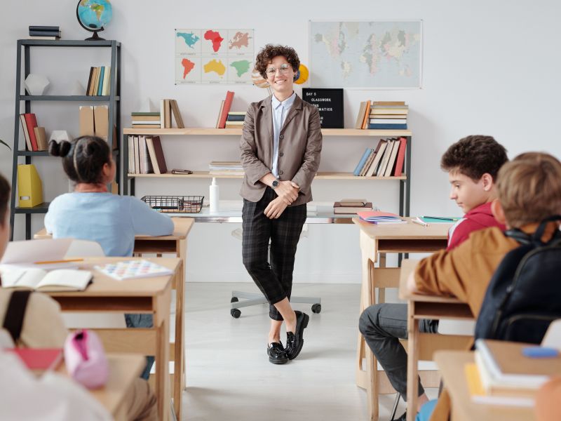 Recrutement et fidélisation des enseignants dans l’enseignement privé : un défi stratégique