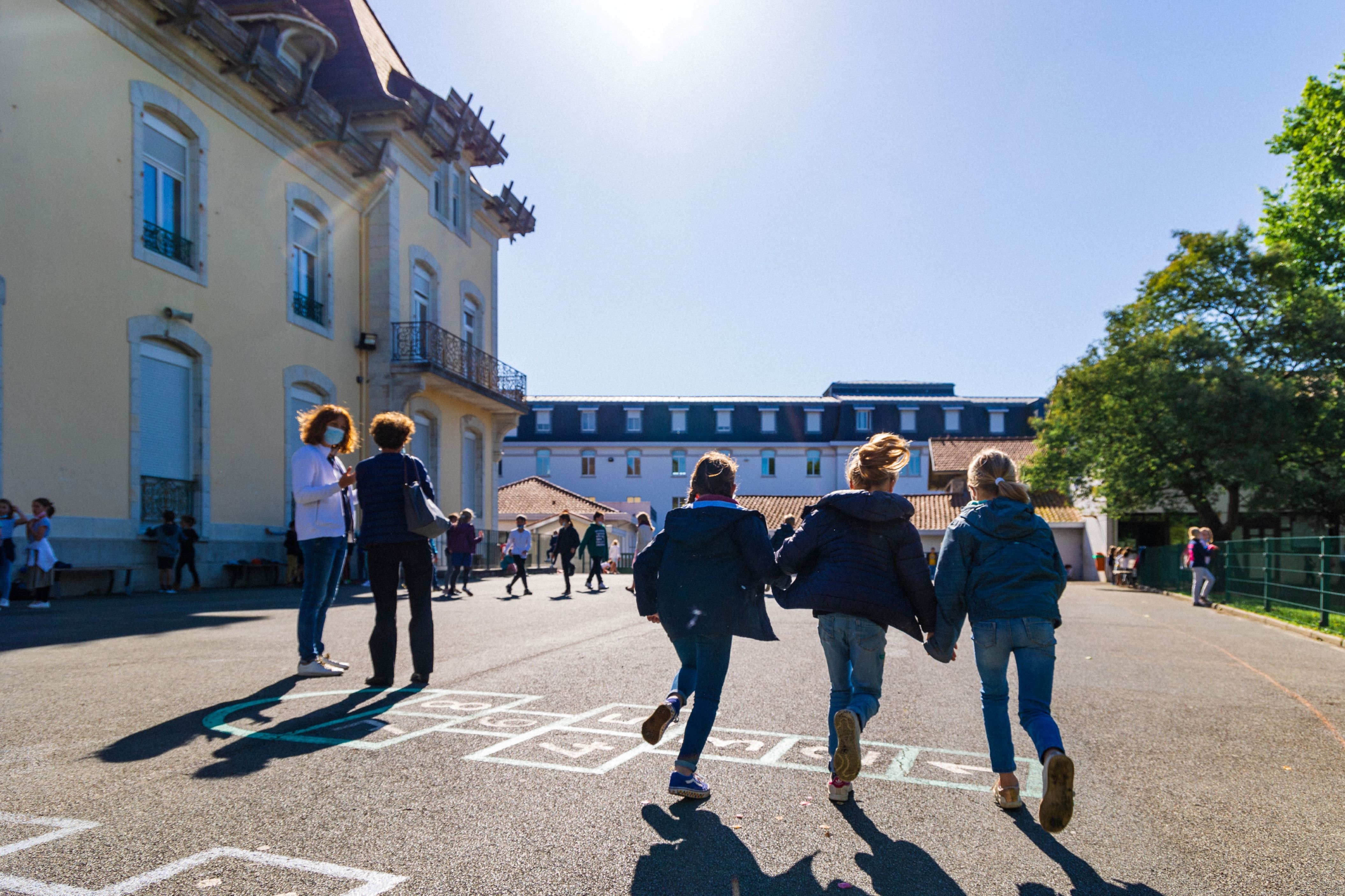 Ecole